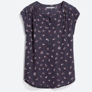 Daniel Rainn
Roko Split Neck Blouse